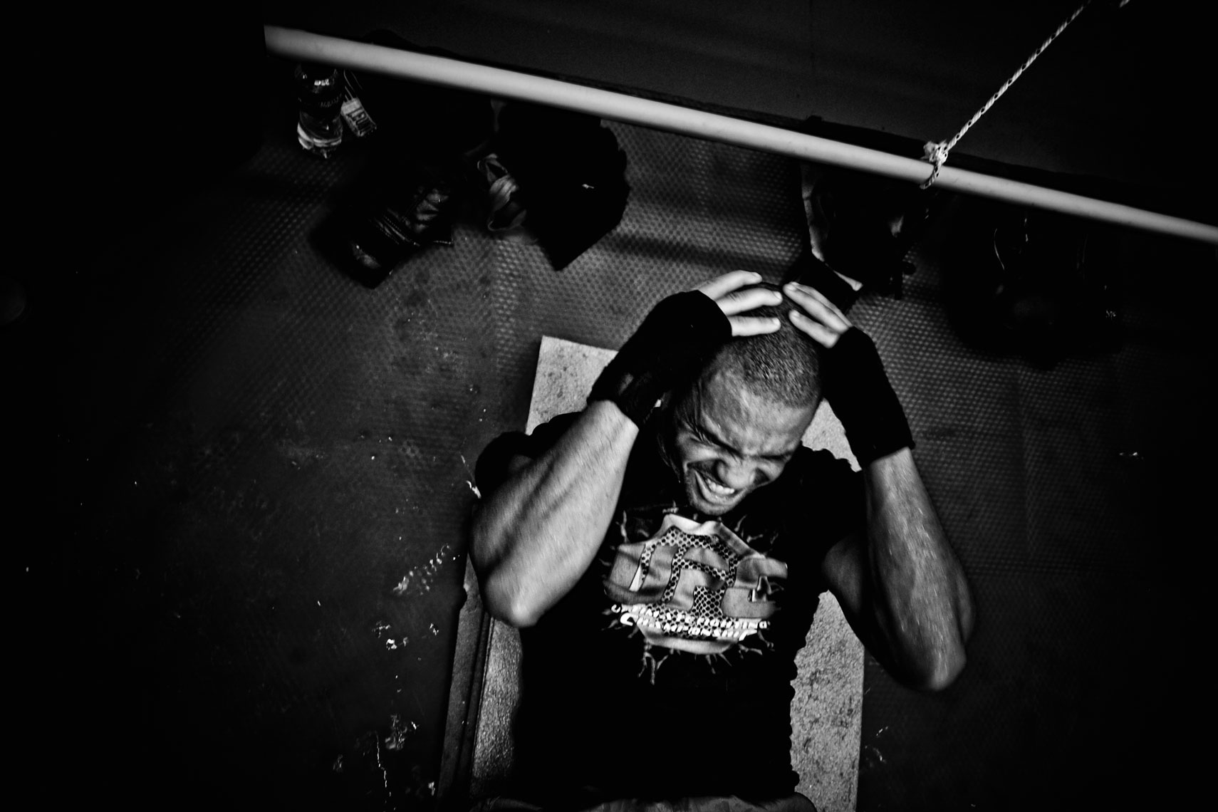 ITALY. Florence, 6th October 2011. Leonard Bundu during the training  in preparation of the match for the EBU (European Boxing Union) Welter Weight crown.